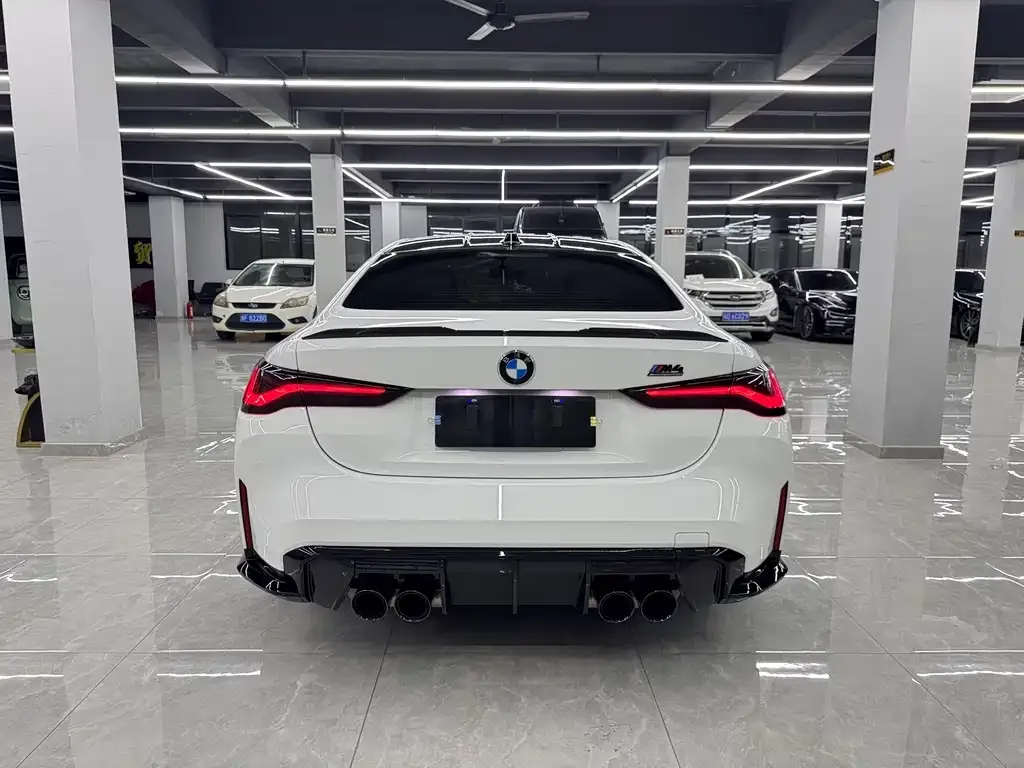 BMW M4 — фото 2