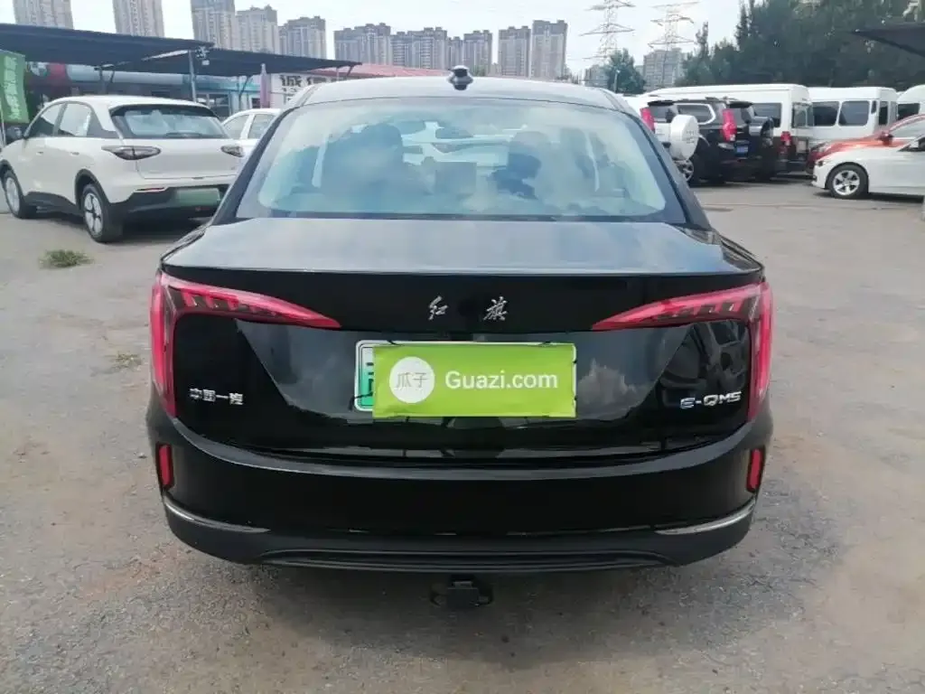Hongqi E-QM5 — фото 10
