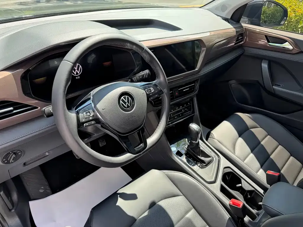 Volkswagen Tharu — фото 4