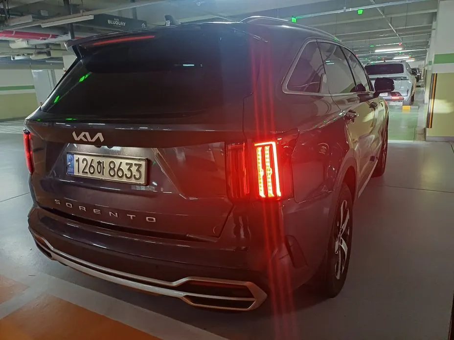 Kia Sorento — фото 6