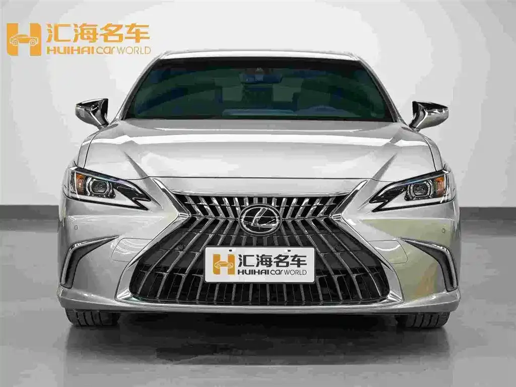 Lexus ES — фото 4