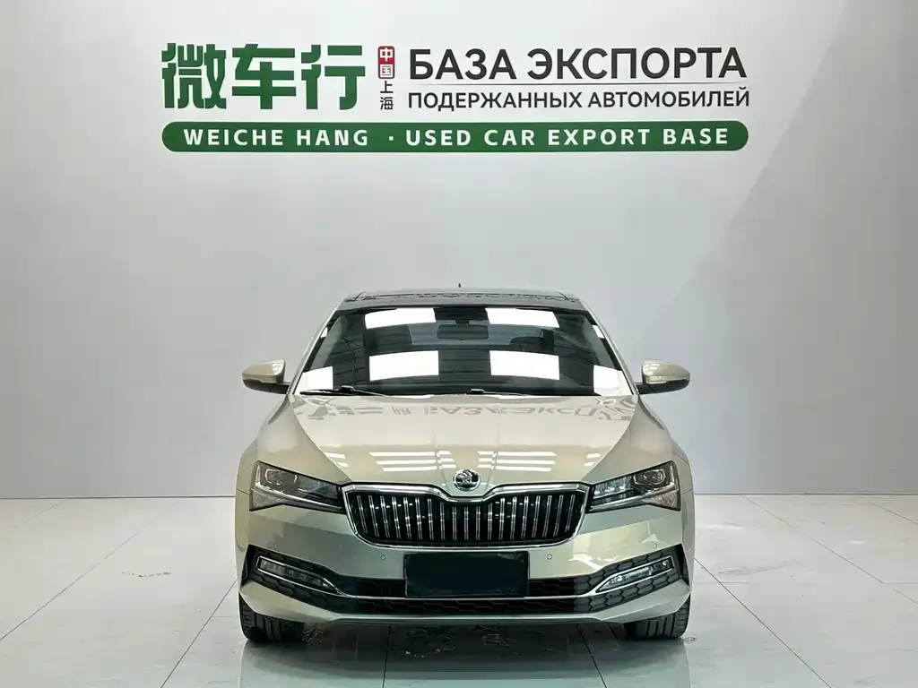 Skoda Superb — фото 2