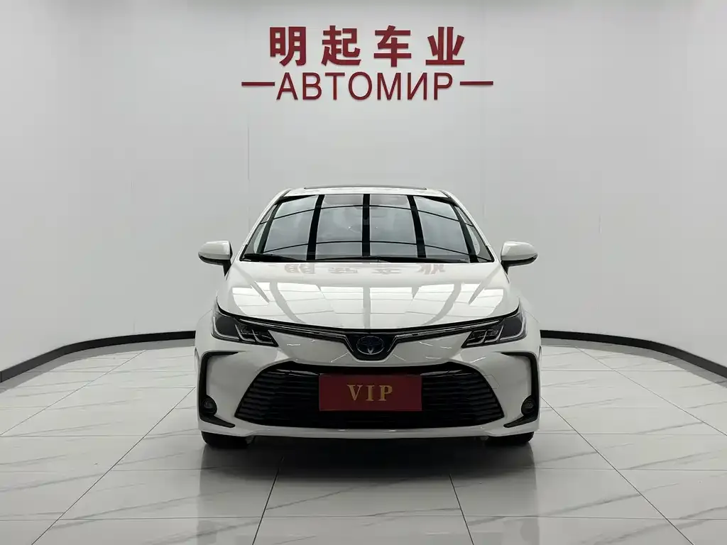 Toyota Corolla — фото 4