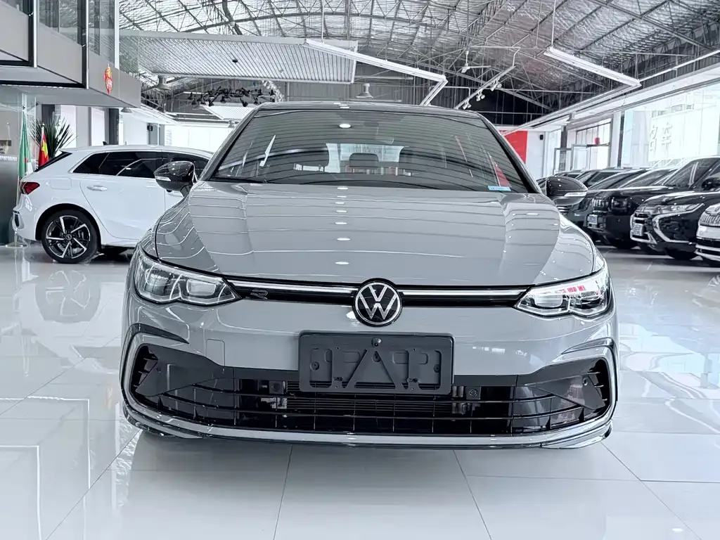 Volkswagen Golf — фото 5