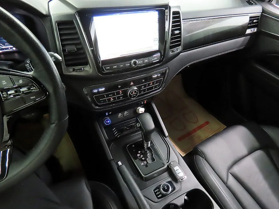 KG Mobility (Ssangyong) Rexton — фото 5