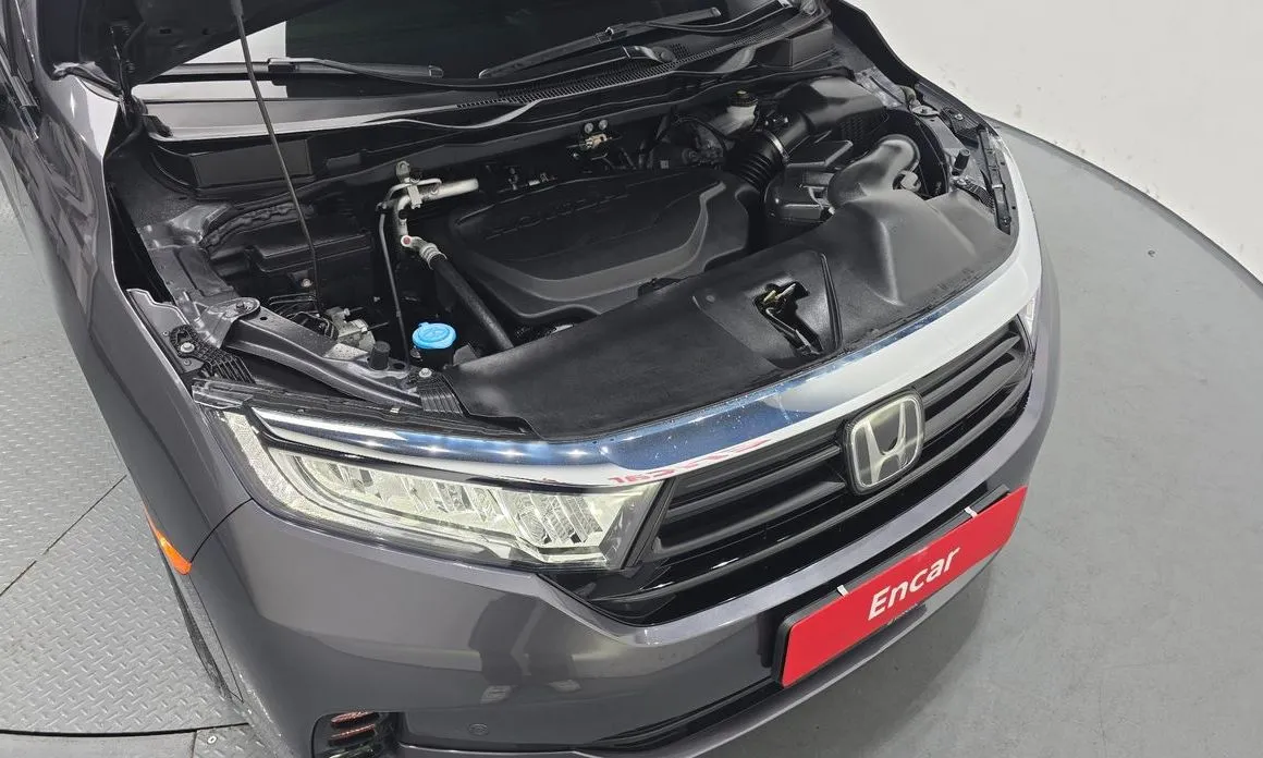 Honda Odyssey — фото 10