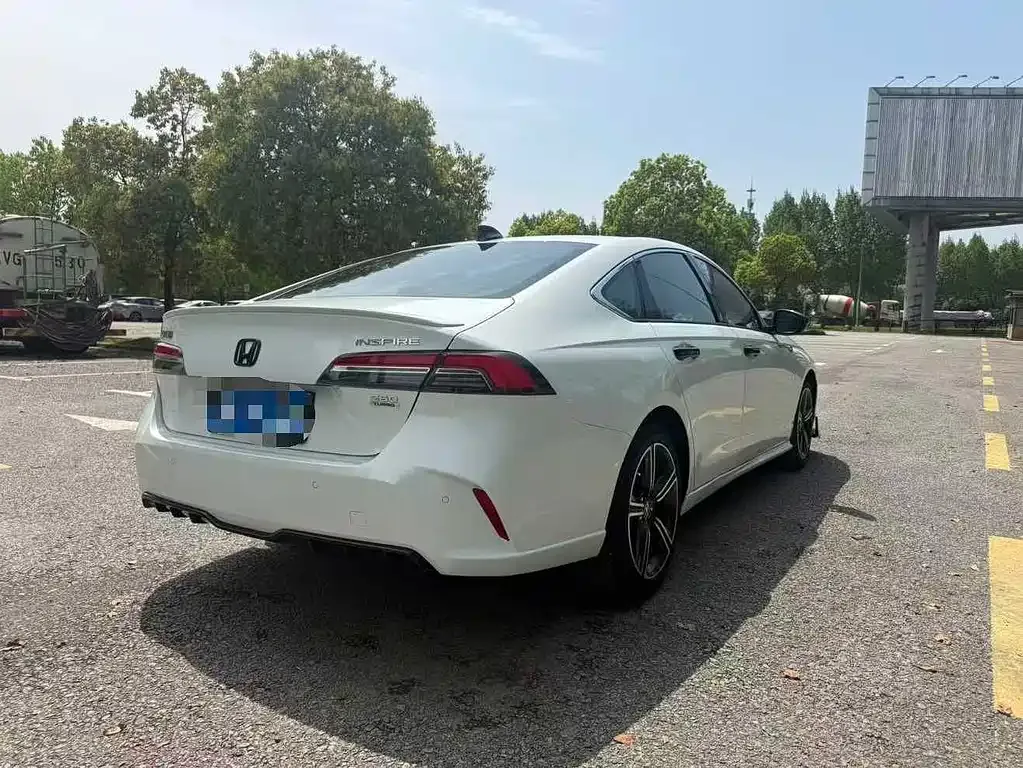 Honda Inspire — фото 6