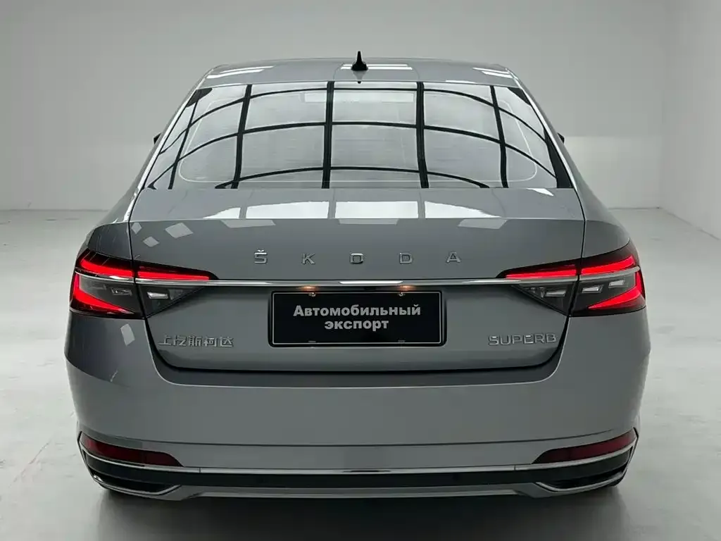 Skoda Superb — фото 5