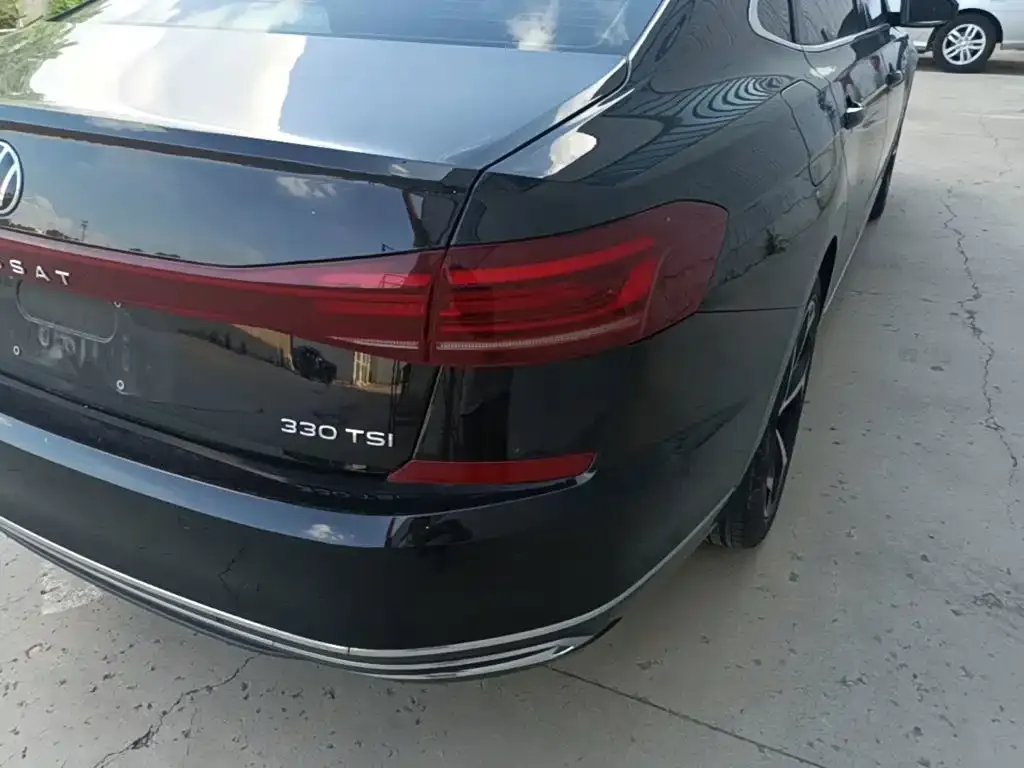 Volkswagen Passat — фото 5