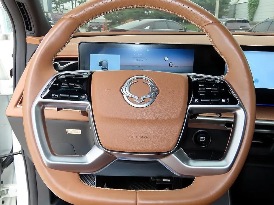 KG Mobility (Ssangyong) Torres — фото 9