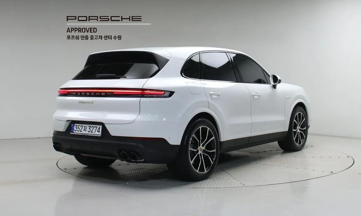 Porsche Cayenne — фото 2