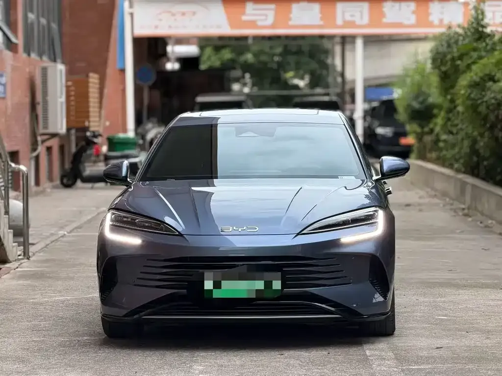 BYD Seal — фото 6