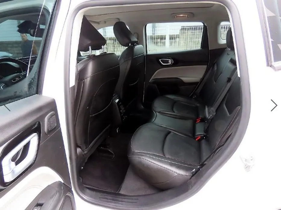 Jeep Compass — фото 8