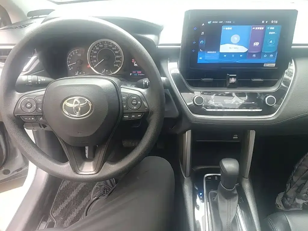 Toyota Corolla Cross — фото 3