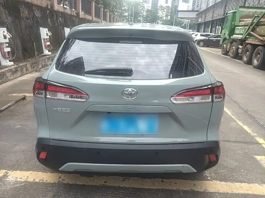 Toyota Corolla Cross — фото 10