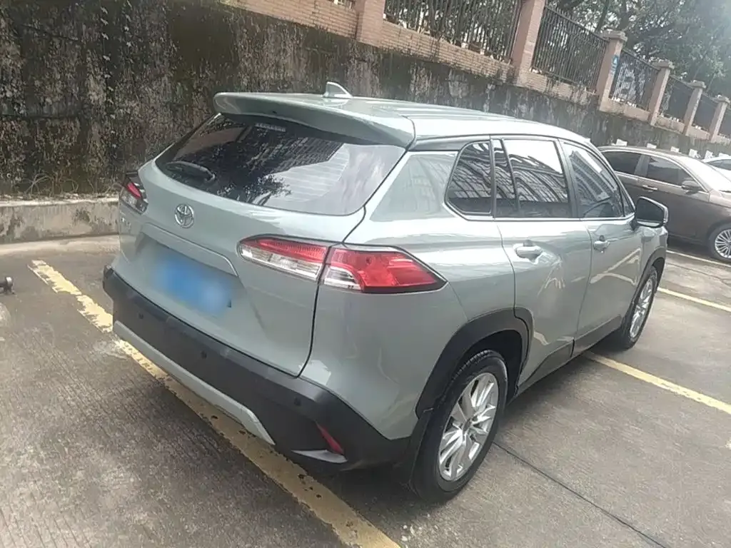 Toyota Corolla Cross — фото 2