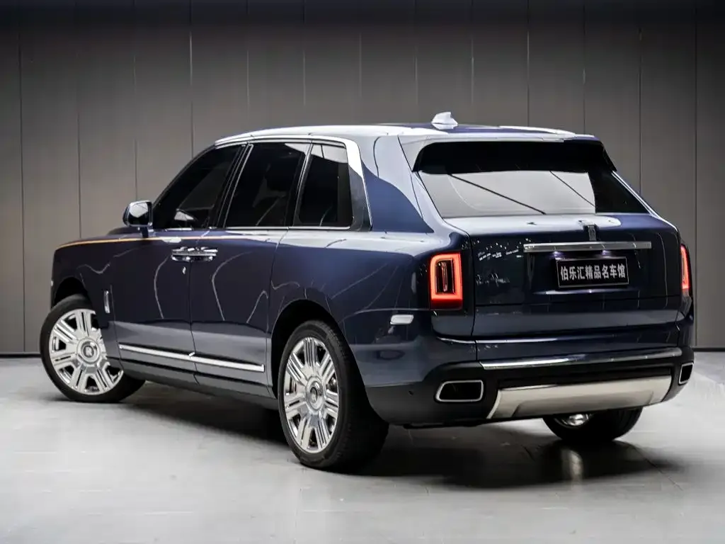 Rolls-Royce Cullinan — фото 2