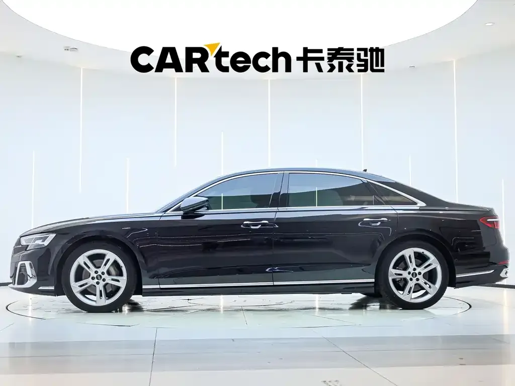 Audi A8 — фото 7