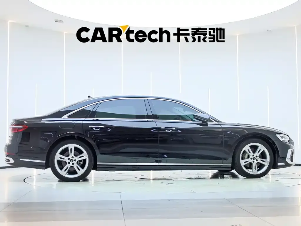 Audi A8 — фото 6