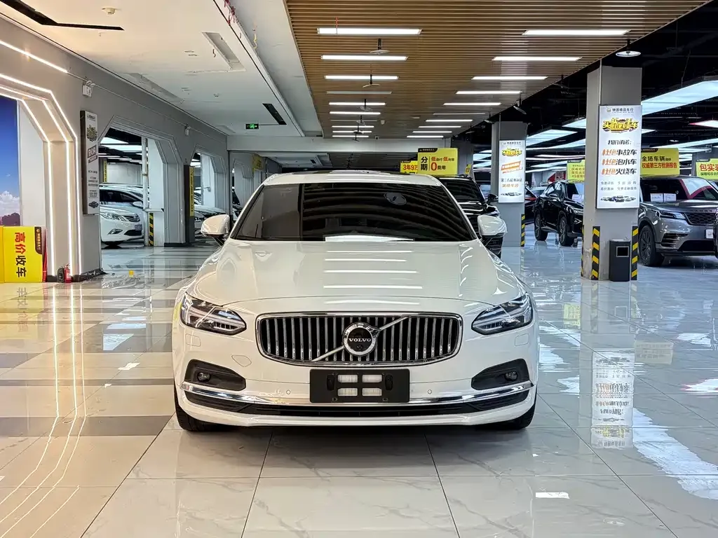 Volvo S90 — фото 8
