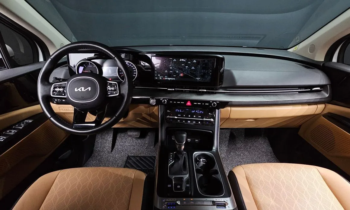 Kia Carnival — фото 10