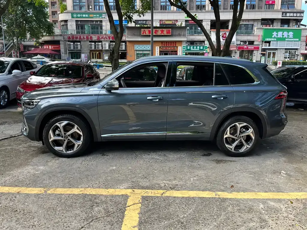 Geely Xingyue L — фото 9