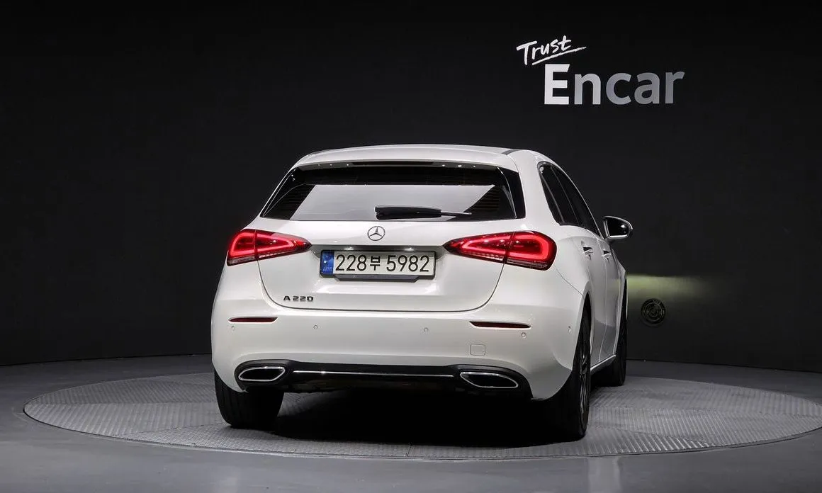 Mercedes-Benz A-Class — фото 10