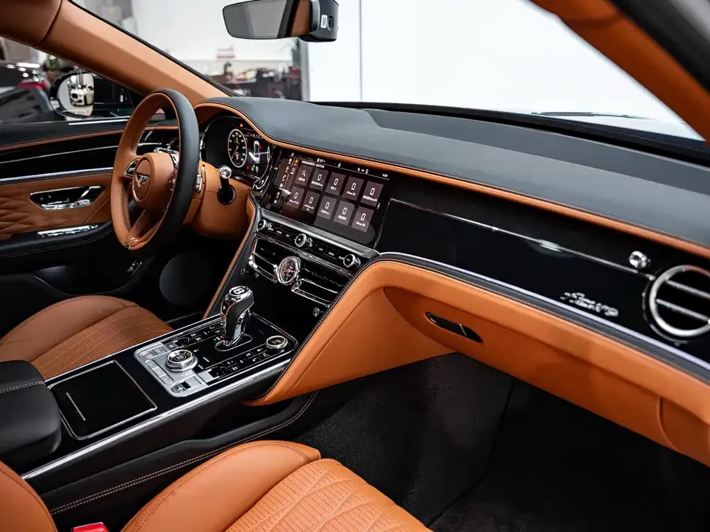 Bentley Flying Spur — фото 8