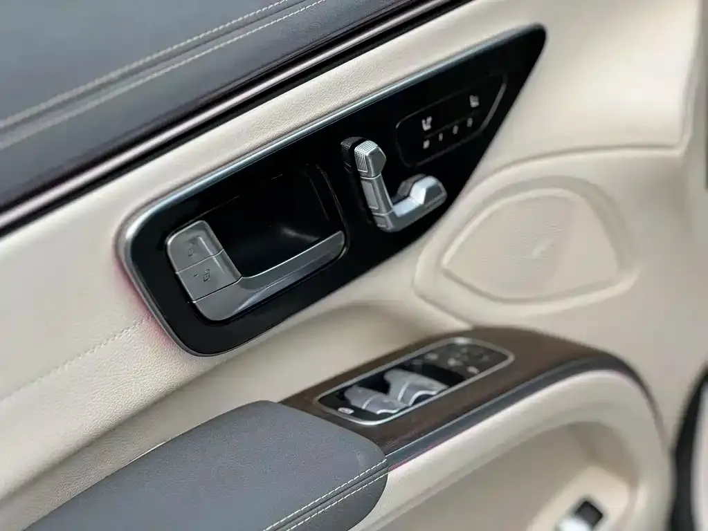 Mercedes-Benz EQS — фото 3
