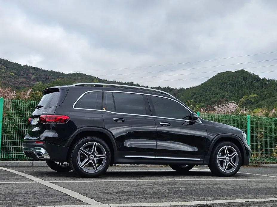 Mercedes-Benz GLB-Class — фото 6