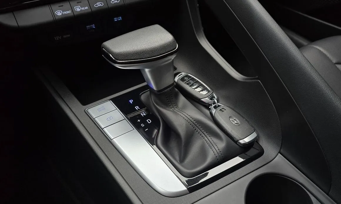 Hyundai AVANTE — фото 6