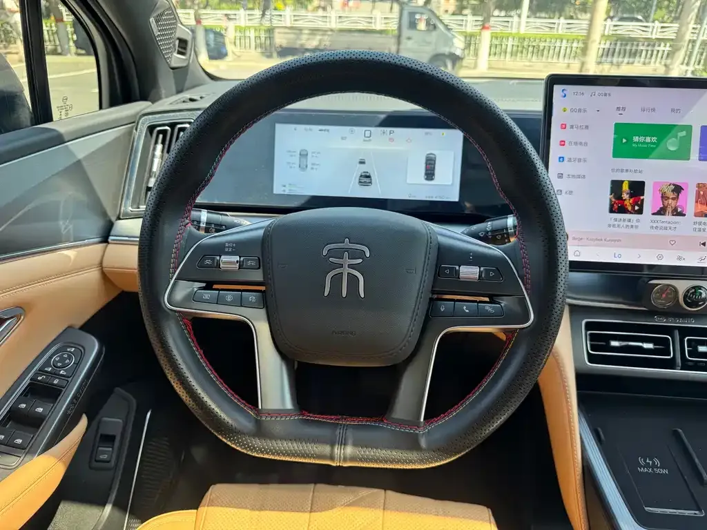 BYD L DM-i — фото 2
