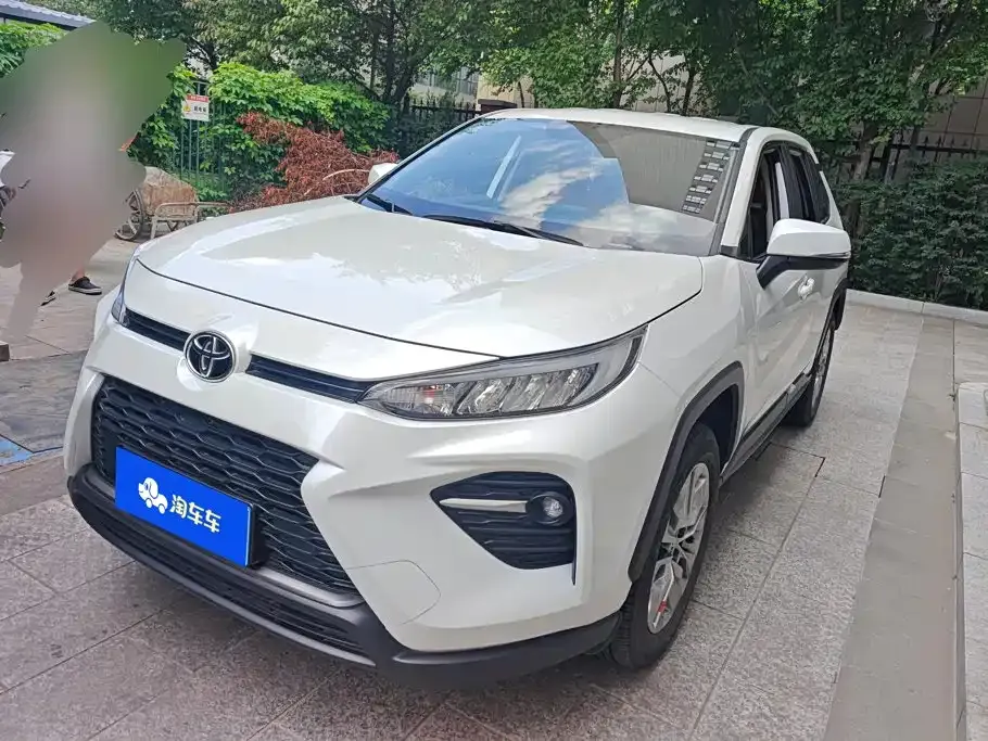 Toyota Wildlander — фото 1