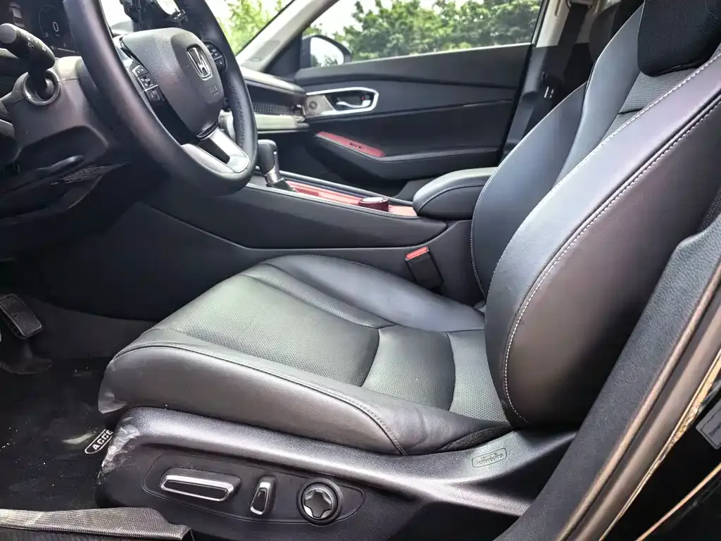 Honda Accord — фото 4