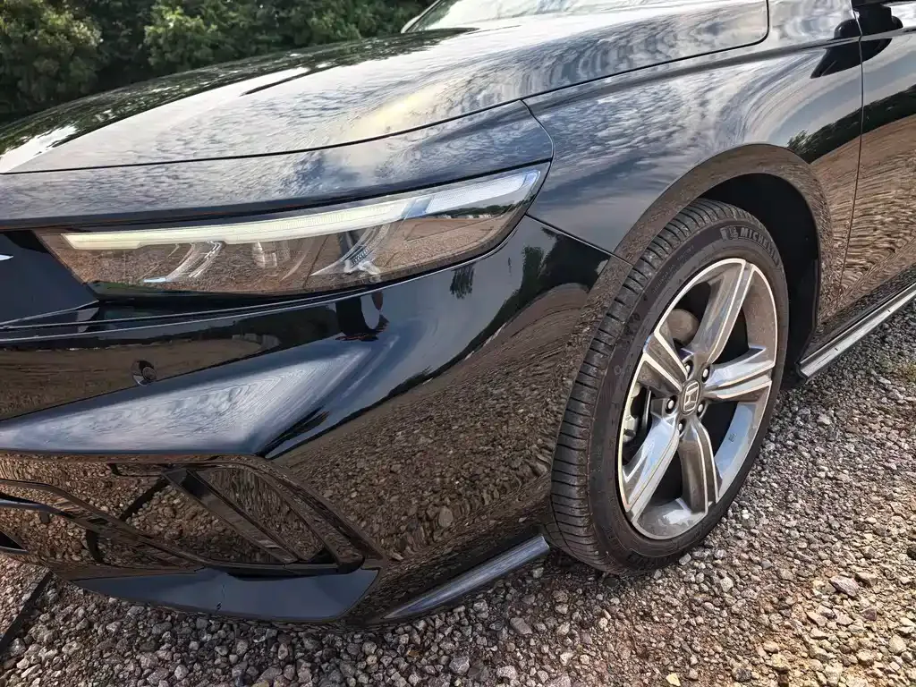 Honda Accord — фото 8