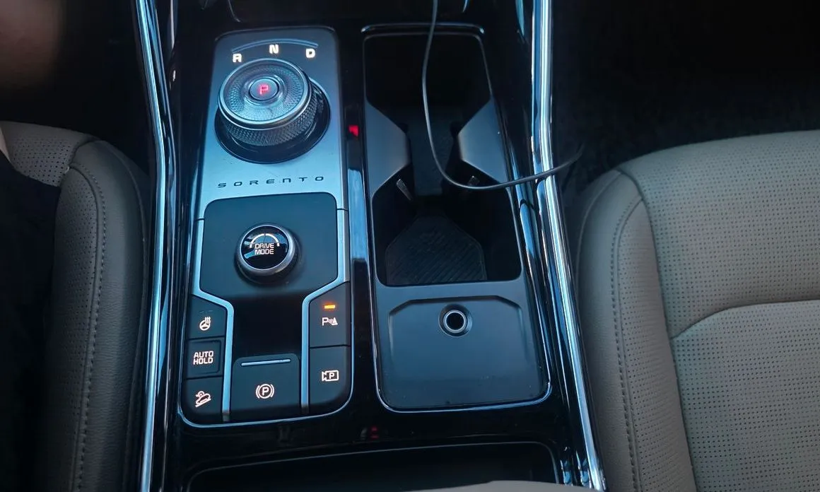 Kia Sorento — фото 3