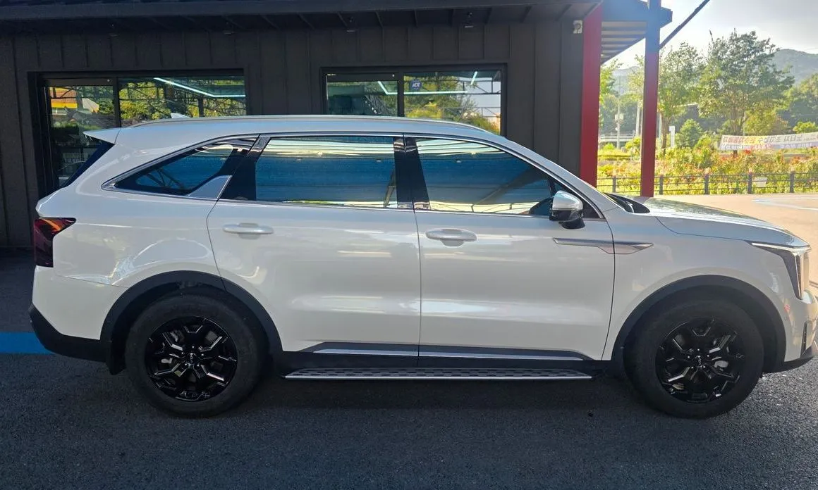 Kia Sorento — фото 9