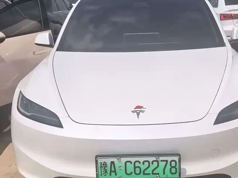 Tesla Model 3 — фото 3