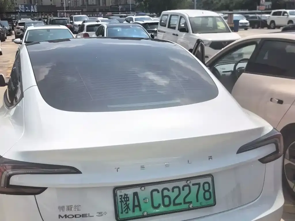 Tesla Model 3 — фото 4