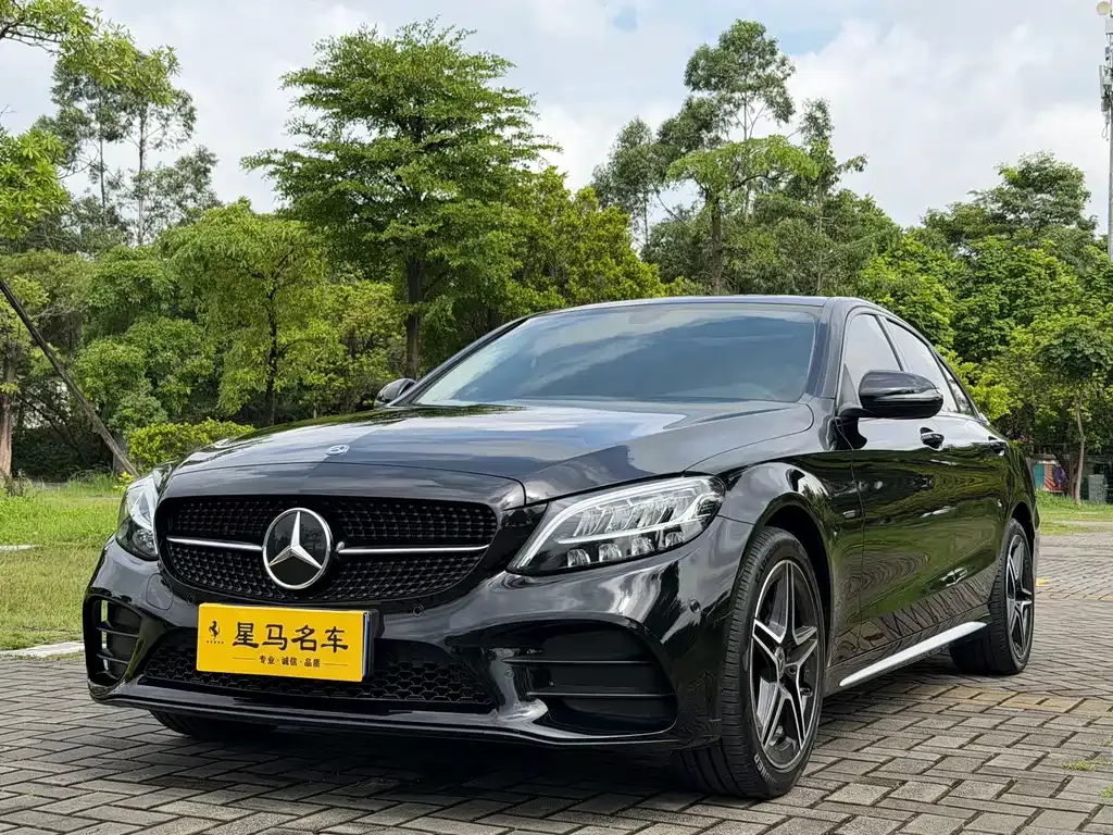 Mercedes-Benz C-Class — фото 1