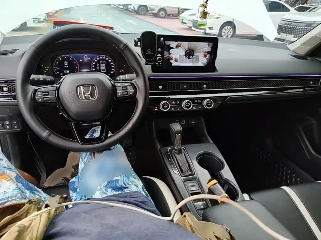 Honda Civic — фото 7