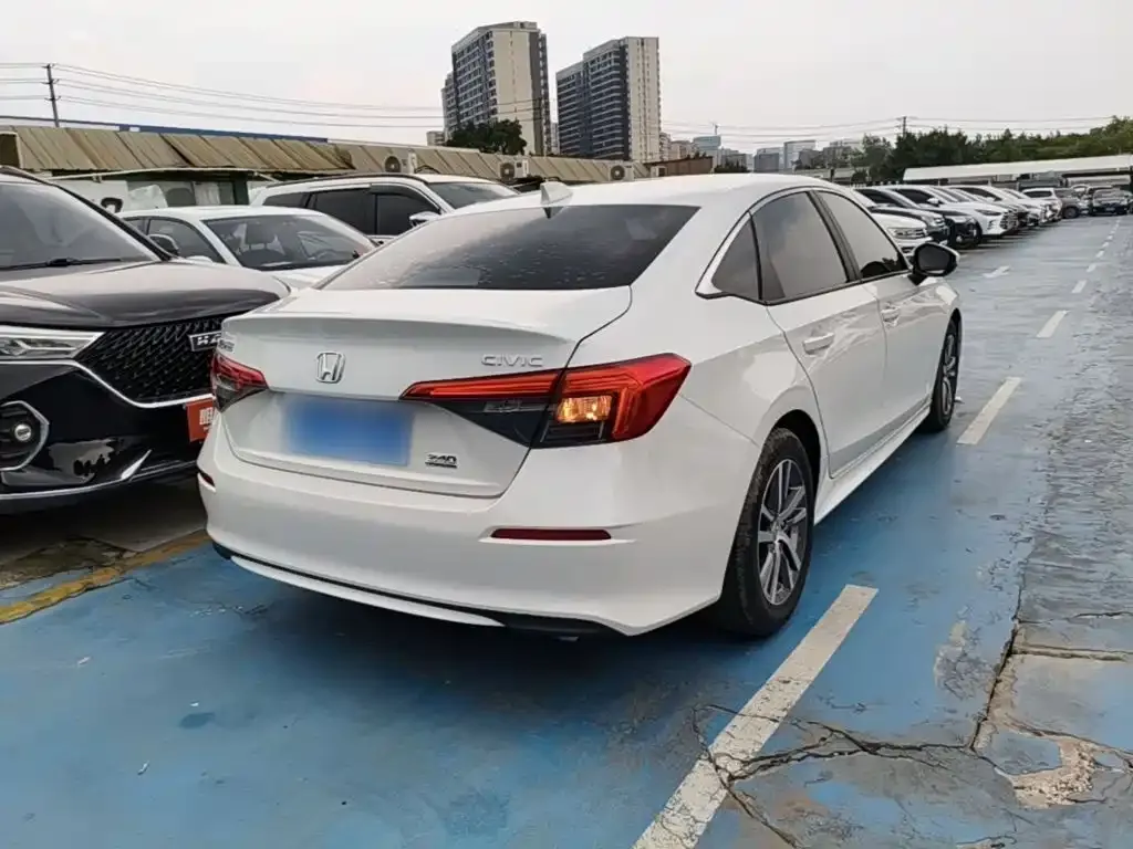 Honda Civic — фото 5