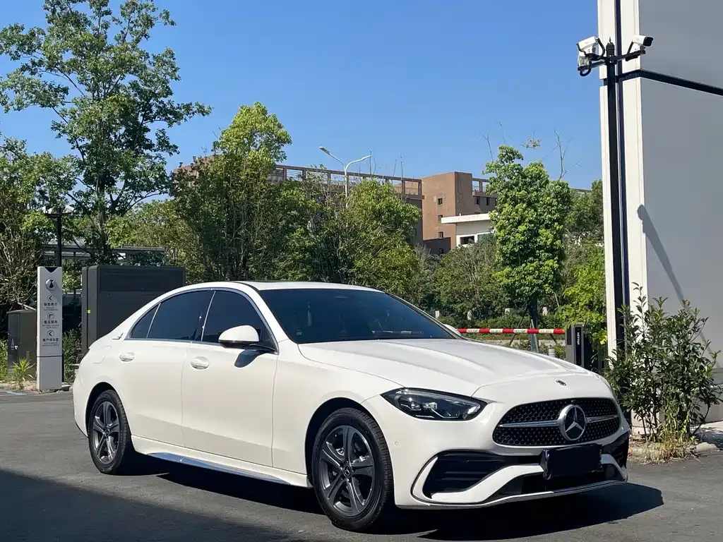 Mercedes-Benz C-Class — фото 10