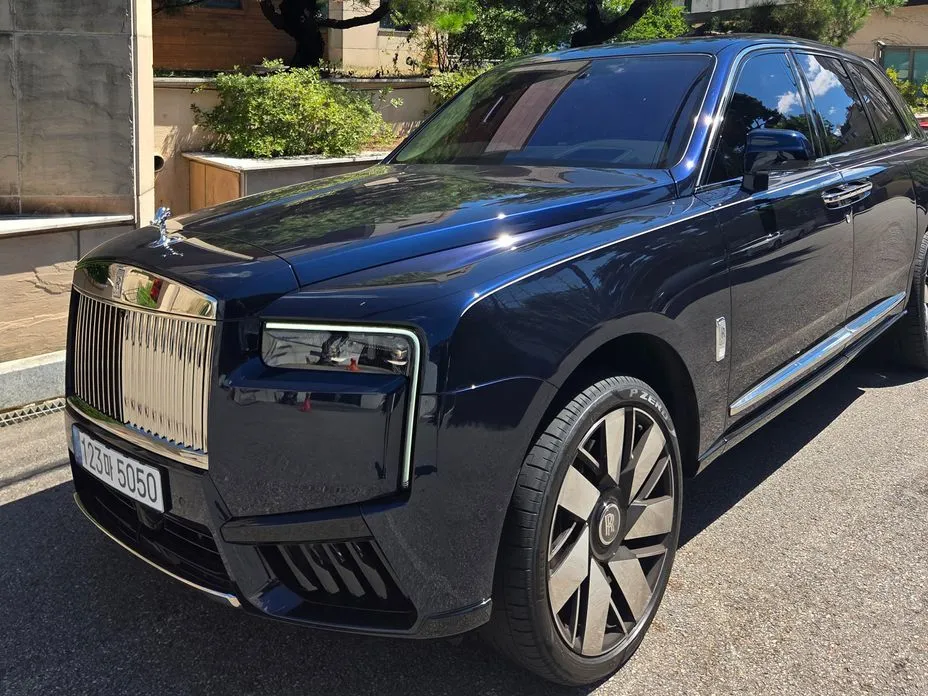 Rolls-Royce Cullinan — фото 10
