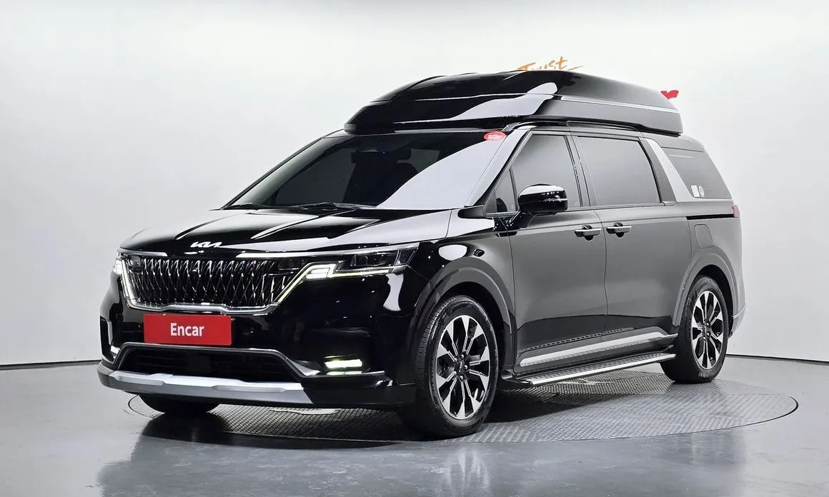 Kia Carnival — фото 1