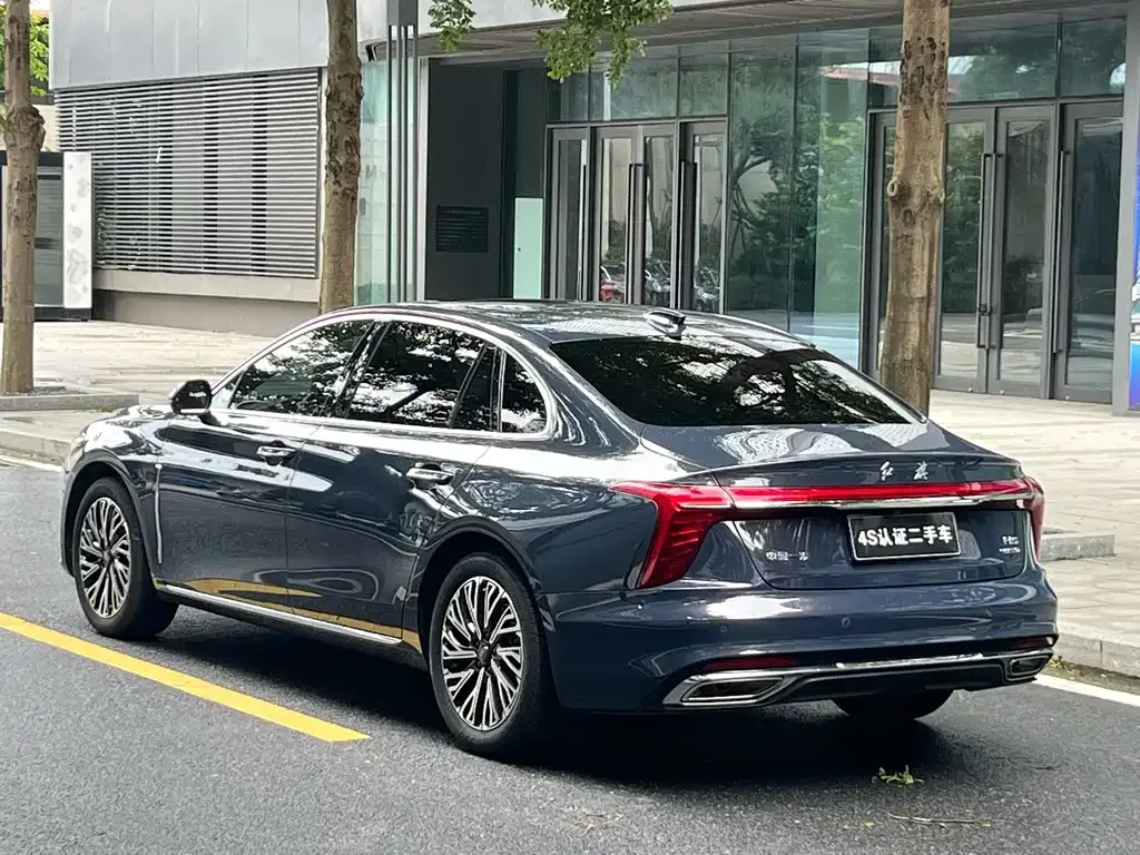 Hongqi H5 — фото 6