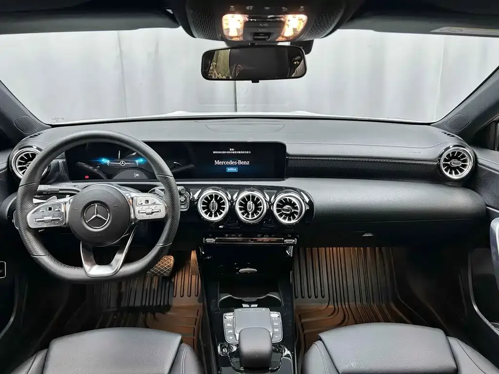 Mercedes-Benz A-Class — фото 10