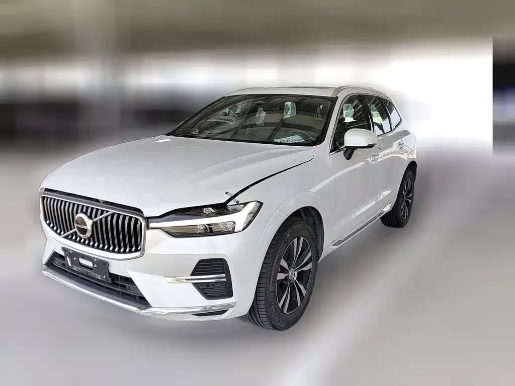 Volvo XC60 — фото 1