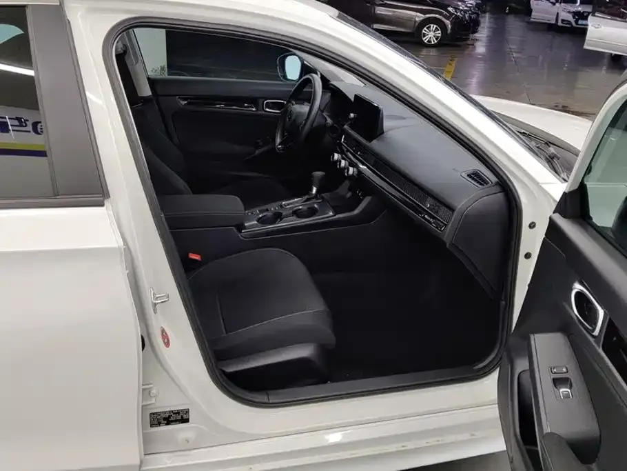 Honda Civic — фото 7