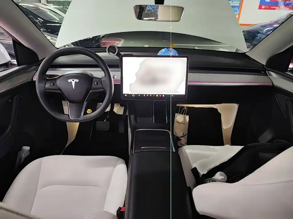 Tesla Model Y — фото 6